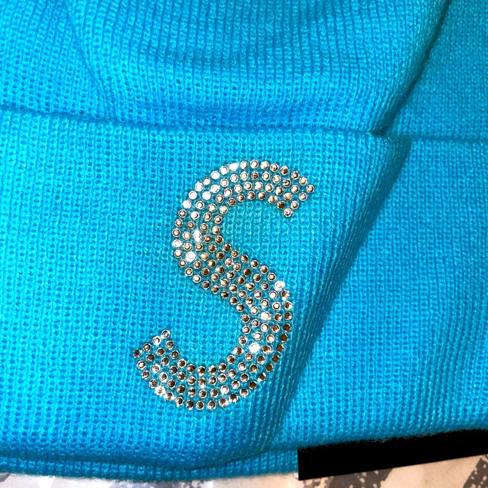 Supreme New Era Swarovski S
Logo Beanie